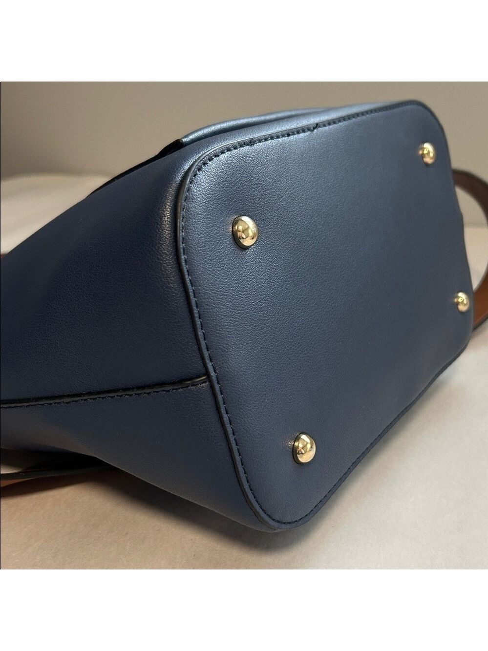 Louenhide Navy Brown Crossbody Bag - Picture 4 of 15